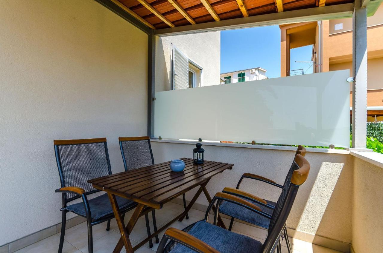 Guesthouse Dubravka Trogir Eksteriør billede