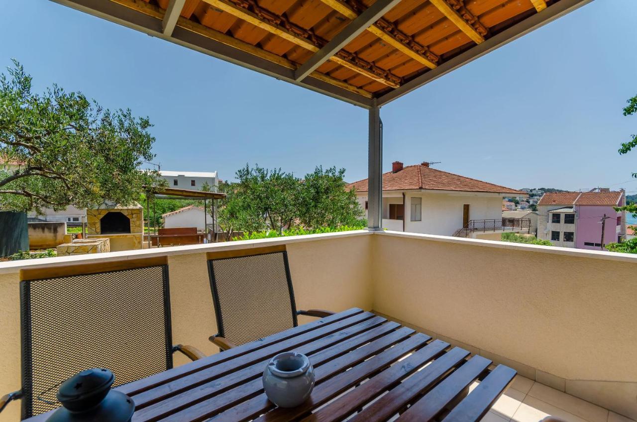 Guesthouse Dubravka Trogir Eksteriør billede