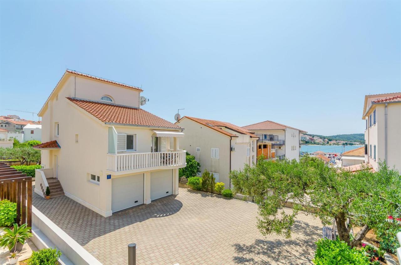 Guesthouse Dubravka Trogir Eksteriør billede