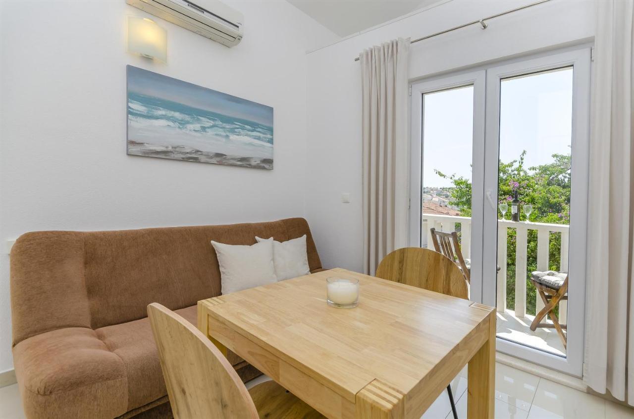 Guesthouse Dubravka Trogir Eksteriør billede